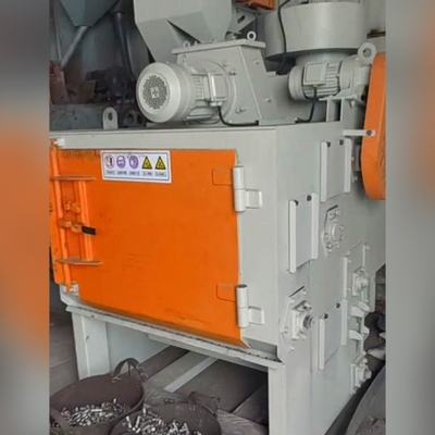 2500kg 용량과 정상적인 청결을 가진 작은 크롤러 호크 샷 블래싱 머신